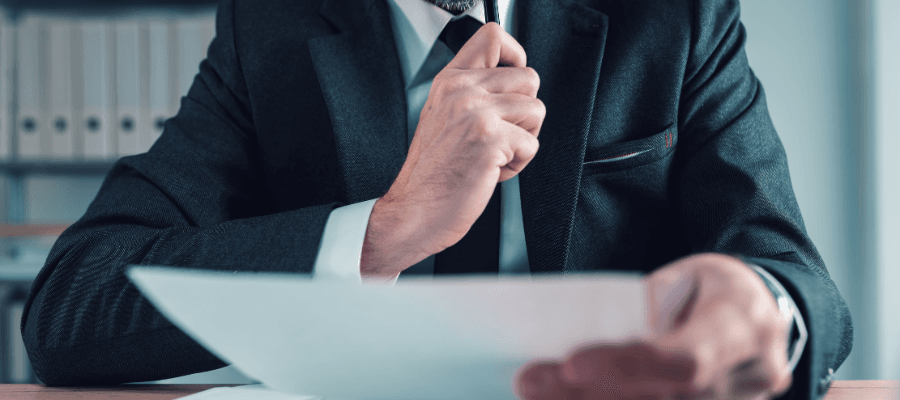 Fiduciário: O que é e como funciona esse papel essencial no mercado financeiro