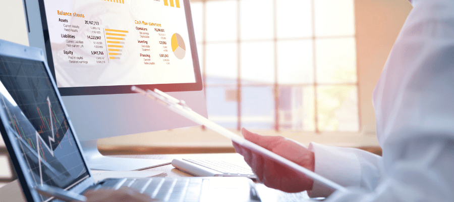 Relação entre Política e Economia: Como Decisões Políticas Influenciam Mercados e Desenvolvimento