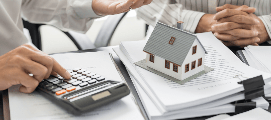 Como saber se um FII está caro ou barato: Aprenda a avaliar preço, valor e risco em fundos imobiliários