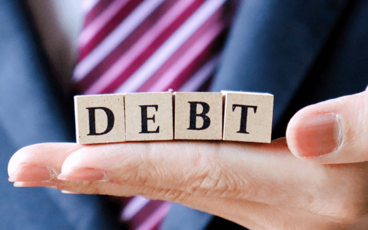 Empresa com dívida alta é sempre ruim? Entenda como avaliar antes de descartar uma ação